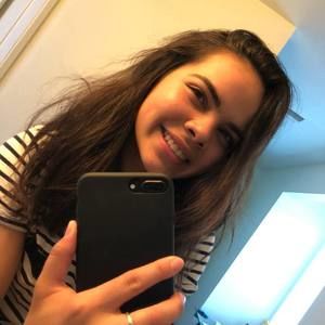 Meet your Posher, Danielle